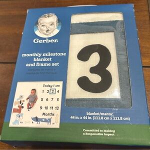 NWT-Gerber Monthly Milestone Blanket And Frame Set For A Boy